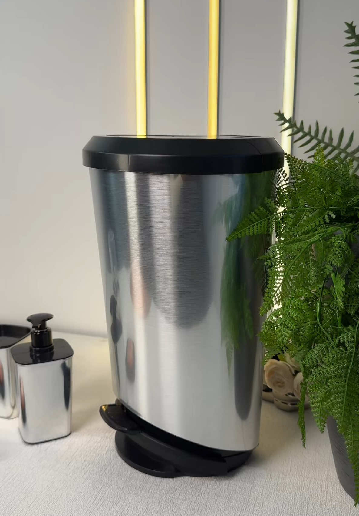 Venha conferir esse kit PERFEITO para o banheiro, praticidade e modernidade em um só kit! Só aqui na nossa loja do TikTok Shop 🥳 #lixeiras #tiktokshop #fy #achadinhos #cozinha #dicadecasa #achadinhosdashopee 