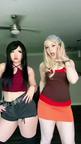 need to do more total drama cosplays asap @belle ☆ #heathertotaldrama #heathertdicosplay #totaldramaislandcosplay #lindsaycosplay #cosplaydance 