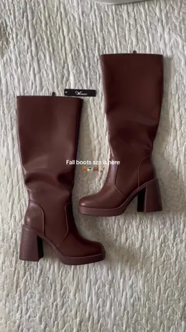 Brown chunky knee high boots will be THE boots for this fall!😍🍂#fallboots #boots #kneehighboots #chunkyboots #fallshoes #shoes #fallfashion #fallaesthetic #fall #falldealsforyou 