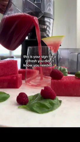 a little glass of joy because you deserve to feel good #thisisyoursign #healthyhabits #juice #summerrefresh #glowingskin #viral #trending #fyp 
