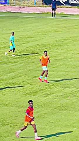 #CapCut Mazaari 40 #somalifootball #footballtiktok #mohaazgoosgoos @🦍🤡M͜͡O͜͡H͜͡A͜͡M͜͡E͜͡T͜͡T͜͡⚡ 