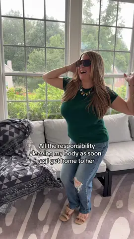 We love a responsible queen 🥹👑🤣 #couplehumor #couples #wlwcouple #lesbiancouple #responsibility 