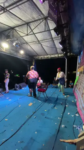 GEBYAR PESTA RAKYAT CIKASUNGKA yang diakan oleh BAPAK KEPALA DESA @Lurah Upi dan di Temani oleh @MAK TINI BODOR @moelyadierte @Mmh Ndut @putratolay87 