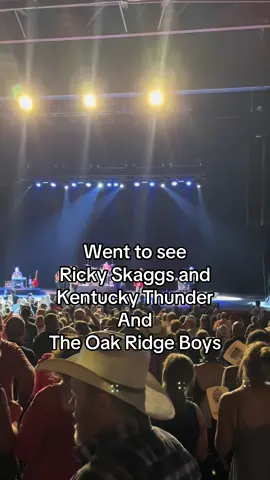 It was pretty cool to see them.  The young guy with Oak Ridge Boys can freaking sing.  #rickyskaggs #kentuckythunder #theoakridgeboys #benjames #nightout