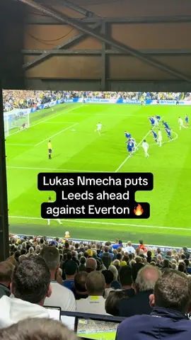 Elland Road is bouncing as Leeds take the lead against Everton ⚪️ #Leeds #LUFC #PremierLeague #PL #Nmecha 