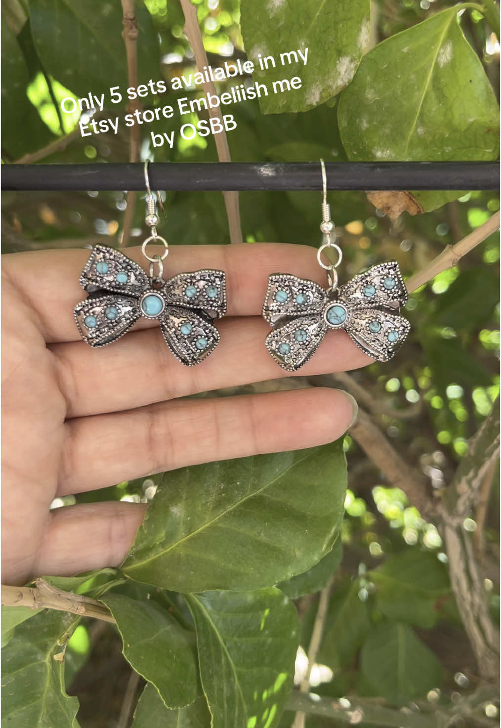 #coquette #turquoise #earrings #bowearrings #embellishmebyosbb #vaquera 