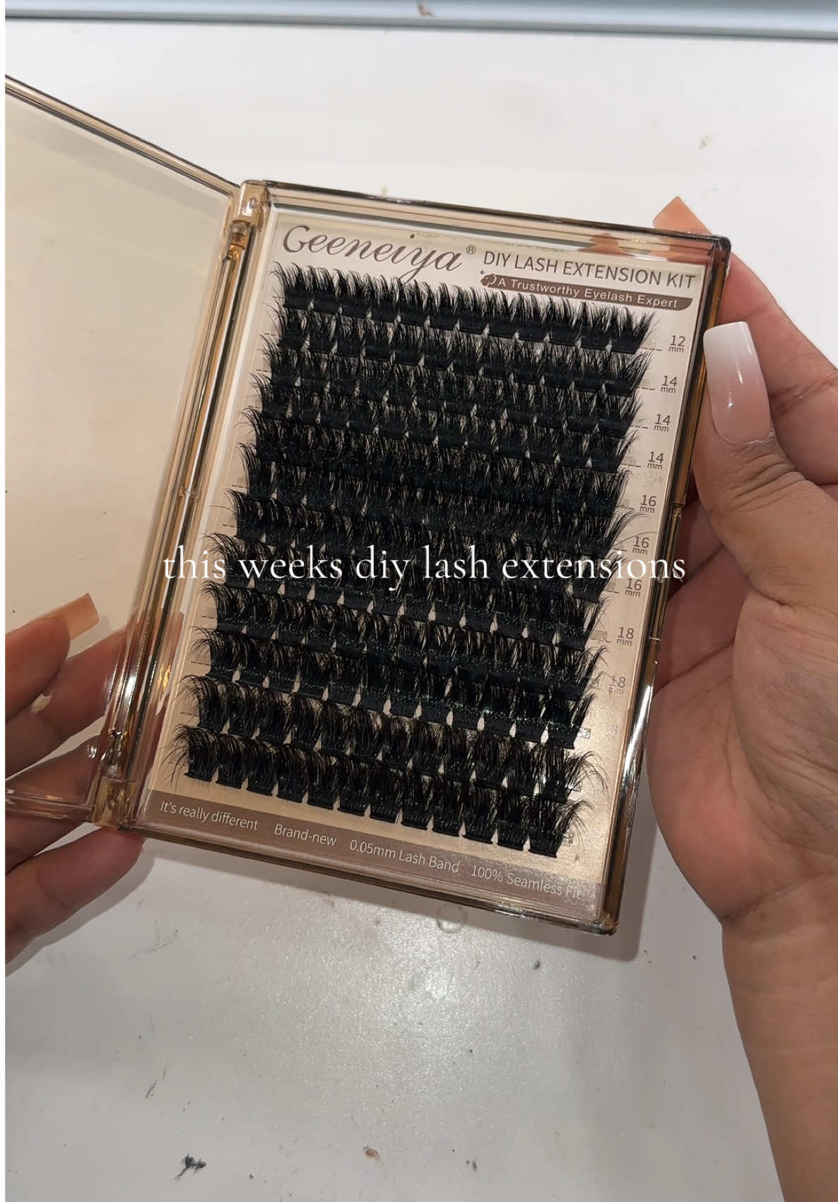 weekly diy lash extensions 🤍 #diylashextensions #diylashesathome #lashes #diylashes #lashtutorial 