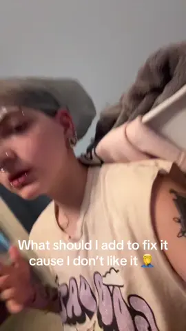 It’s supposed to be grey… #hairdye #hairdyetransformation #newhaircolor #hairhelp #greyhair 