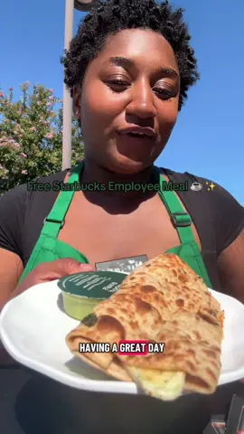 Spinach Feta Egg Wrap + Peach Strawberry Lemonade 🌯🥤@Starbucks #starbucks #starbucksdrinks #starbucksbarista #starbuckshack #freefood 