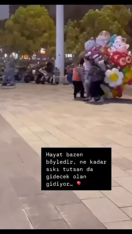 Hayat bazen böyledir: Ne kadar sıkı tutsan da, gidecek olan gidiyor 