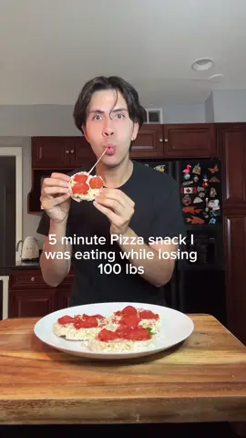 🍕 Low Cal 5-Minute Pizza Snack! 🍕 Craving pizza but don’t want the calories? This snack hits the spot in under 5 minutes! Quick, cheesy, and high-protein..perfect for when you need something satisfying fast! ✨ Ingredients: 🍘 3 @lundbergfarms Rice Cakes 🍅 2 tbsp pizza sauce (per rice cake) 🧀 2 tbsp shredded mozzarella cheese (per rice cake) 🥩 3 turkey pepperoni slices (per rice cake) 👩‍🍳 How to make it: Assemble your rice cakes, pop them in the microwave for 10–15 seconds—just enough to melt the cheese,and enjoy! #lundbergpartner #takecakebreak