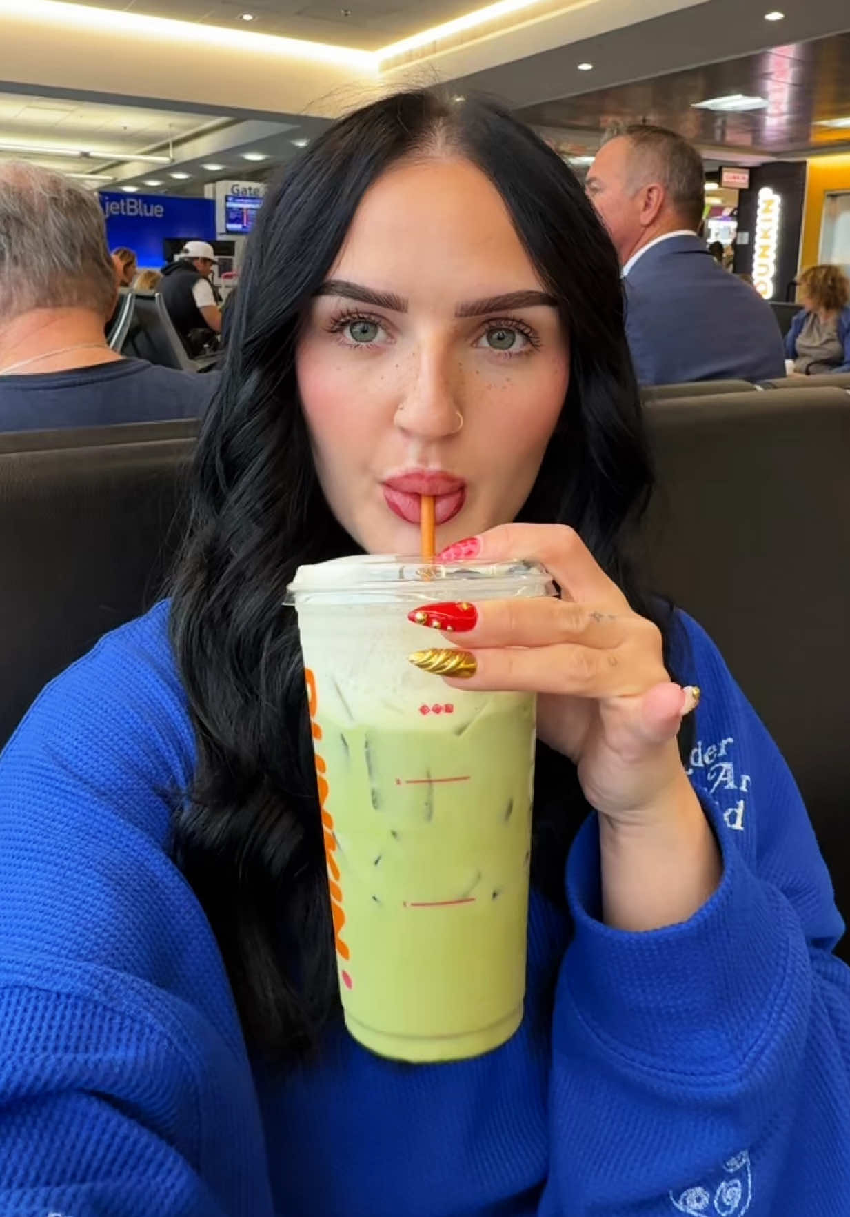 TRY BEING AN INFLUENCER FOR A DAY 😳👀😂 #makeup #beauty #travel #travelvlog #influencer 