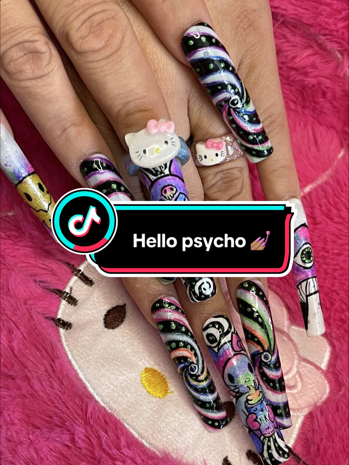 Hello psycho nails  Un set de press ons disponible para más información ℹ️ $$ envíanos un mensaje por Instagram. También se hacen personalizaciones. 🖤🩷💅🏽👽👽👾👾👾