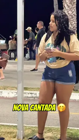 Nova cantada 🤭#pegadinha  