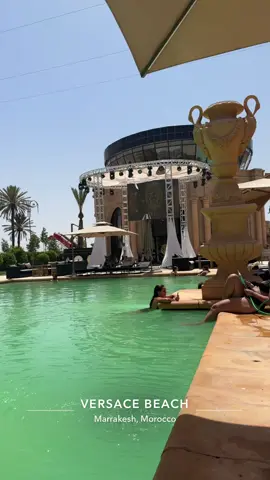 #morocco🇲🇦 #marrakech #versacebach #rosegarden 
