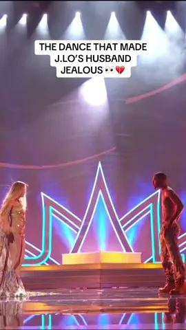 Jennifer Lopez husband must be really mad after this performance. #fyp #you #europe #worldwide #jlo #musician #musica #funn #concerts #singer #artist 
