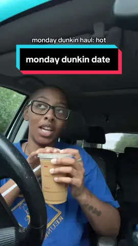 honestly idk what hot drinks are the best but my tea was super buss @Dunkin' 