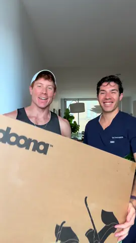 WEEKS away from baby & we just got an amazing gift. Thanks @Doona 🥹🥹