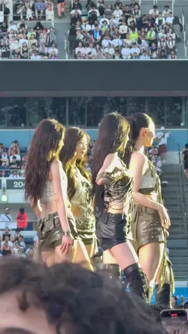 横顔も美しいaespa #aespa #karina #ningning  #winter #giselle #summersonic2025 #summersonic  #エスパ#カリナ #ジゼル #ウィンター#ニンニン #에스파#카리나#지젤#윈터  #닝닝