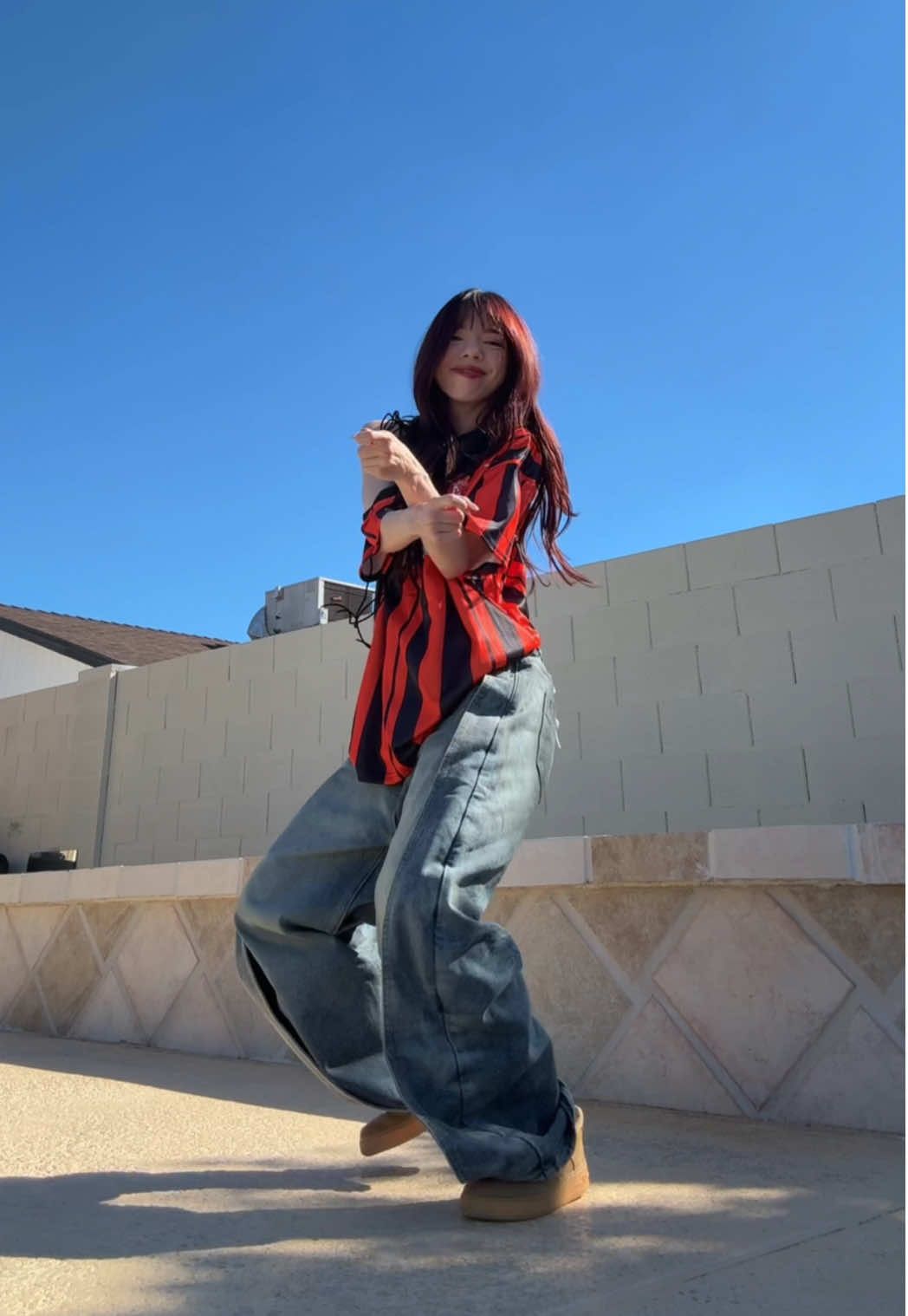 solo ver w/ a lil twist 🫡 dc: @SuburbanEli @Niyahgotcurls 𓋹 ૐ #dancechallenge pants from @aelfriceden_official 