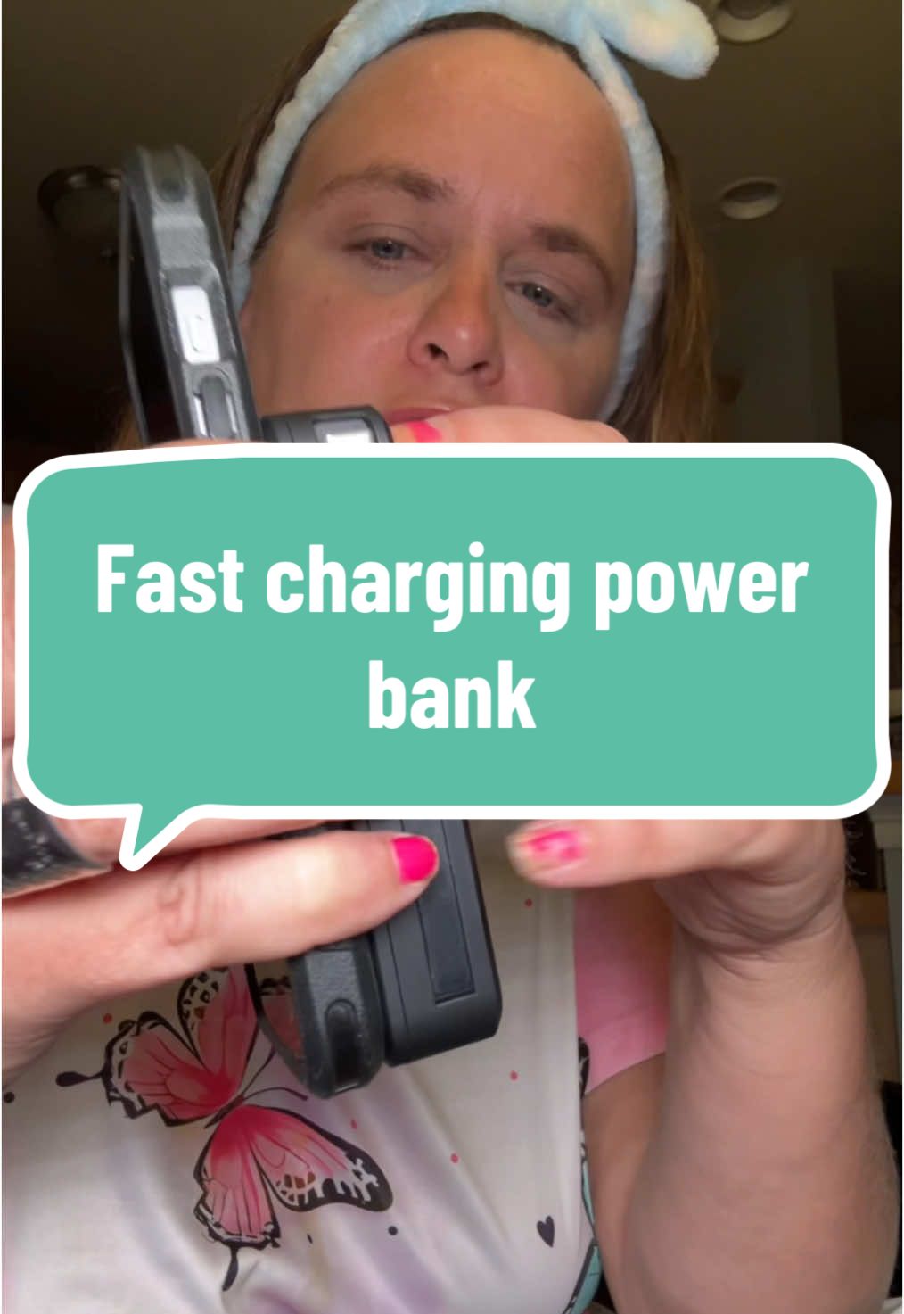 Vil wireless magnetic power bank #PowerBank #WirelessMagneticPowerBank #ChargerPhone #FastCharging #FastChargingPowerBank #digitaldisplaycharging 