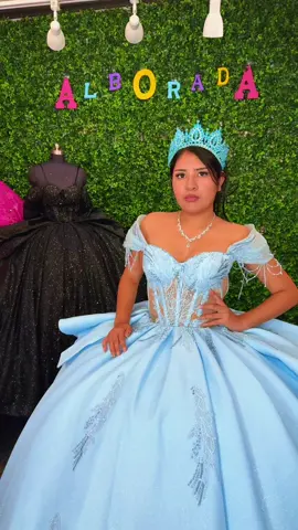 👑💙 #quinceañera #dresses #fyp #sweet16 #dresses #dresstoimpress #alborada #boutique #chicago #littlevillage 