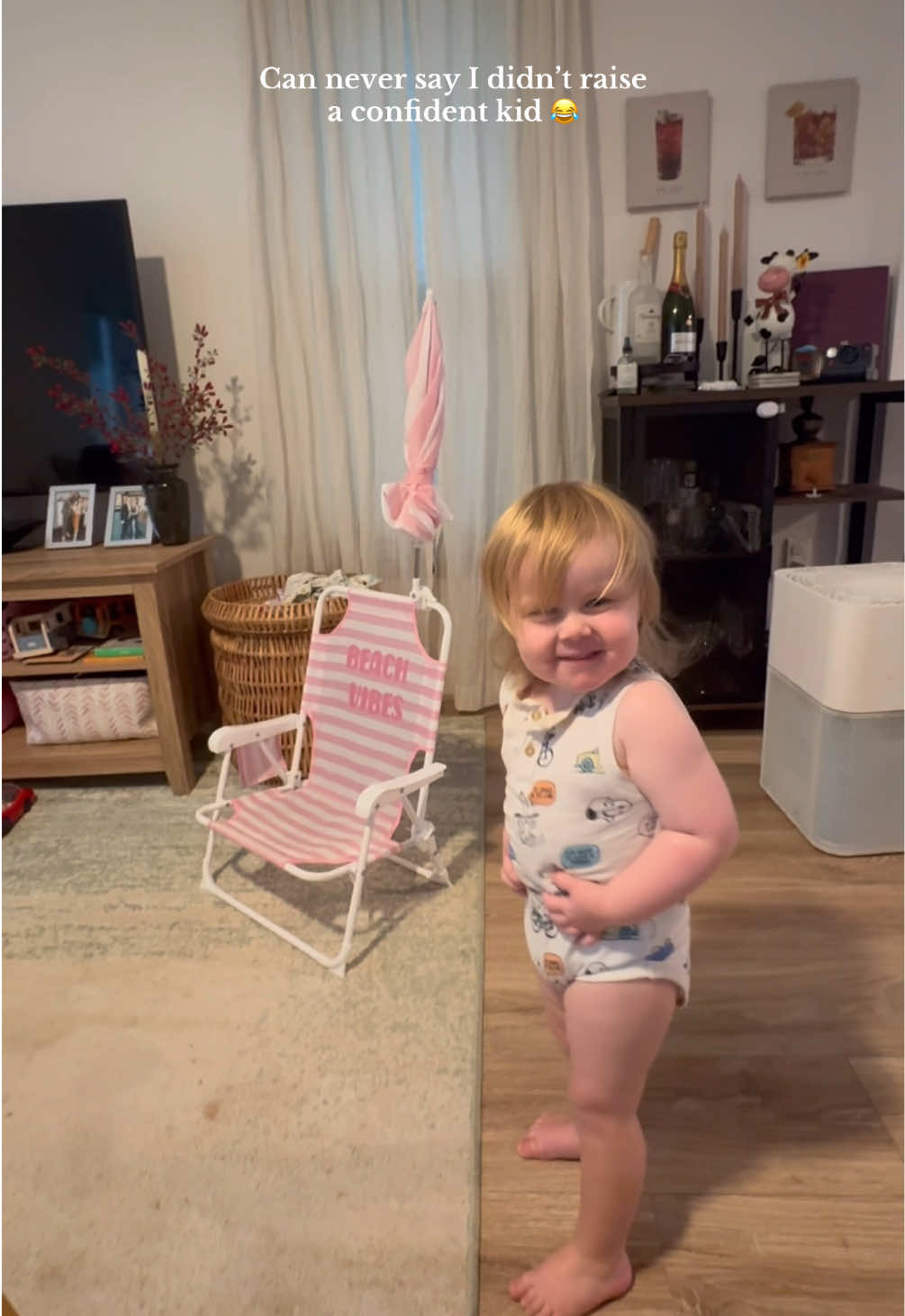 …. Anddddd take a bow 😂✨ #toddlers #funny #confidence #fyp #momlife 