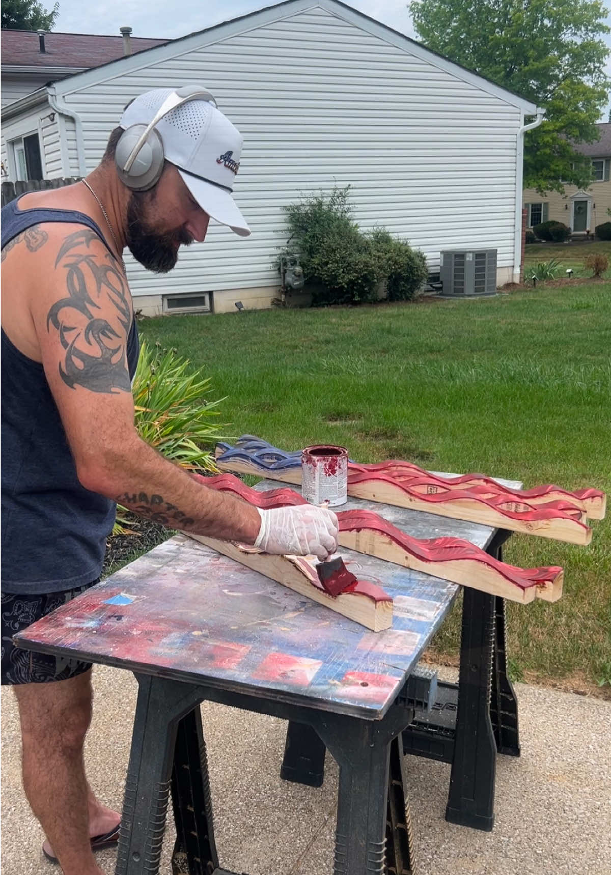 I am damn prou d to be an American! Wavy wooden American flag build. You canDIY too! #woodworking #woodwork #america #usa #wood 
