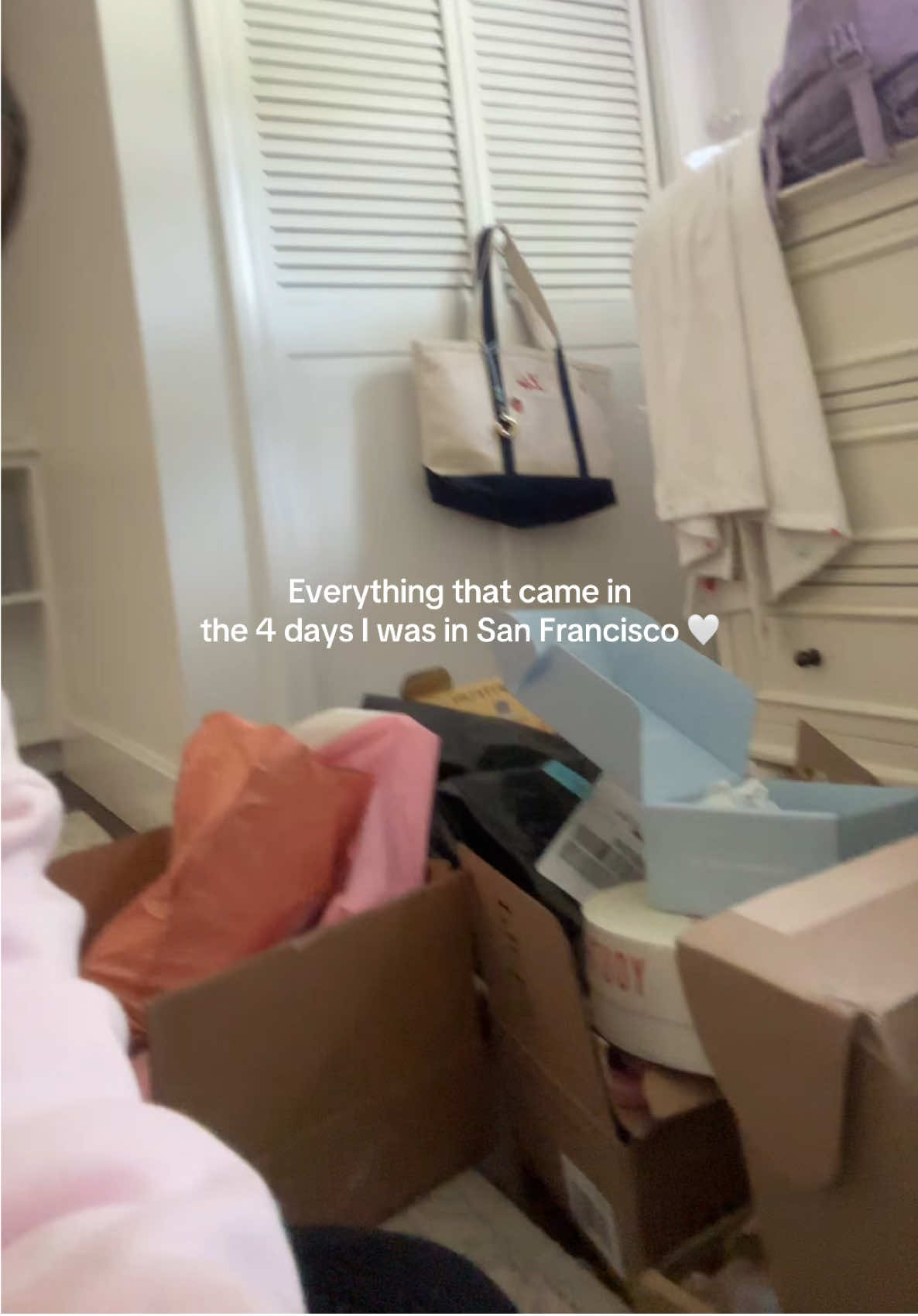 I’m so so grateful I could sob🥹🤍🫶🏼 thank you @Boho Pink @Studio Seven Designs @Eva NYC @Youth To The People @The Skinny Confidential @White Fox Boutique @abercrombie @setactive @Depop @WearBracha @FabFitFun @BLACKBOUGH SWIM @Free People @Pela Case @VERACITY SELFCARE #prhaul #unboxing #fallfashion #SelfCare 