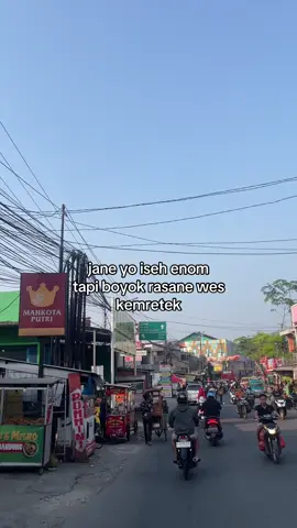 nom2an jompo                                                                   #fyp #kulipabrik #bissmillahfyp #fypp #nomnomanjompo 