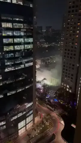 La hinchada de Atlético Nacional es única, vamos por la clasificación en Sao Paulo. El banderazo verdolaga, Nacional jamás, pero jamás jugará sólo. 🏆💚⚽