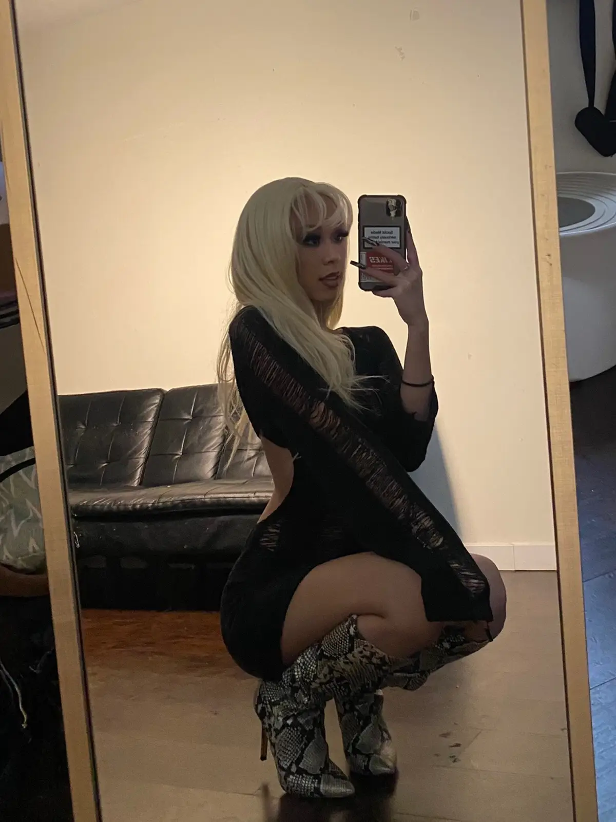 LMFAOOOOOO SRY i just love me in this wig 