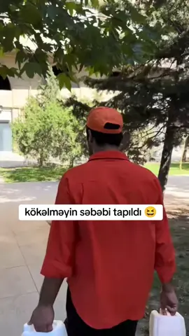 yolda kök kişi görsən billki onu hayat yoldaşı anasına qarşı doldurur 😂#kəşfet #azerbaycan #xanimlar #gulmeli 