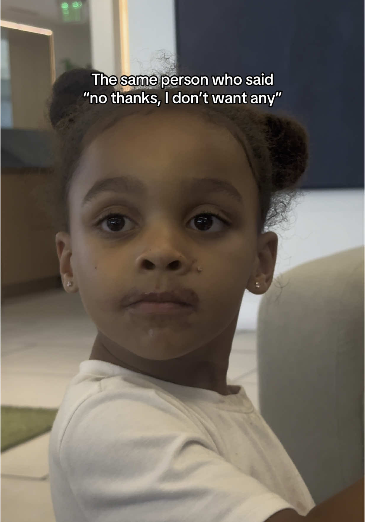 The same little person who swore she didn’t want any… now wearing half my meal on her face 🤦🏽‍♀️ #Relatable #MomLife #ToddlerLife #ThatsMyBaby #MessyEater #MiniMeMoments #ParentingHumor #ToddlerChronicles #SnackThief #MomComedy