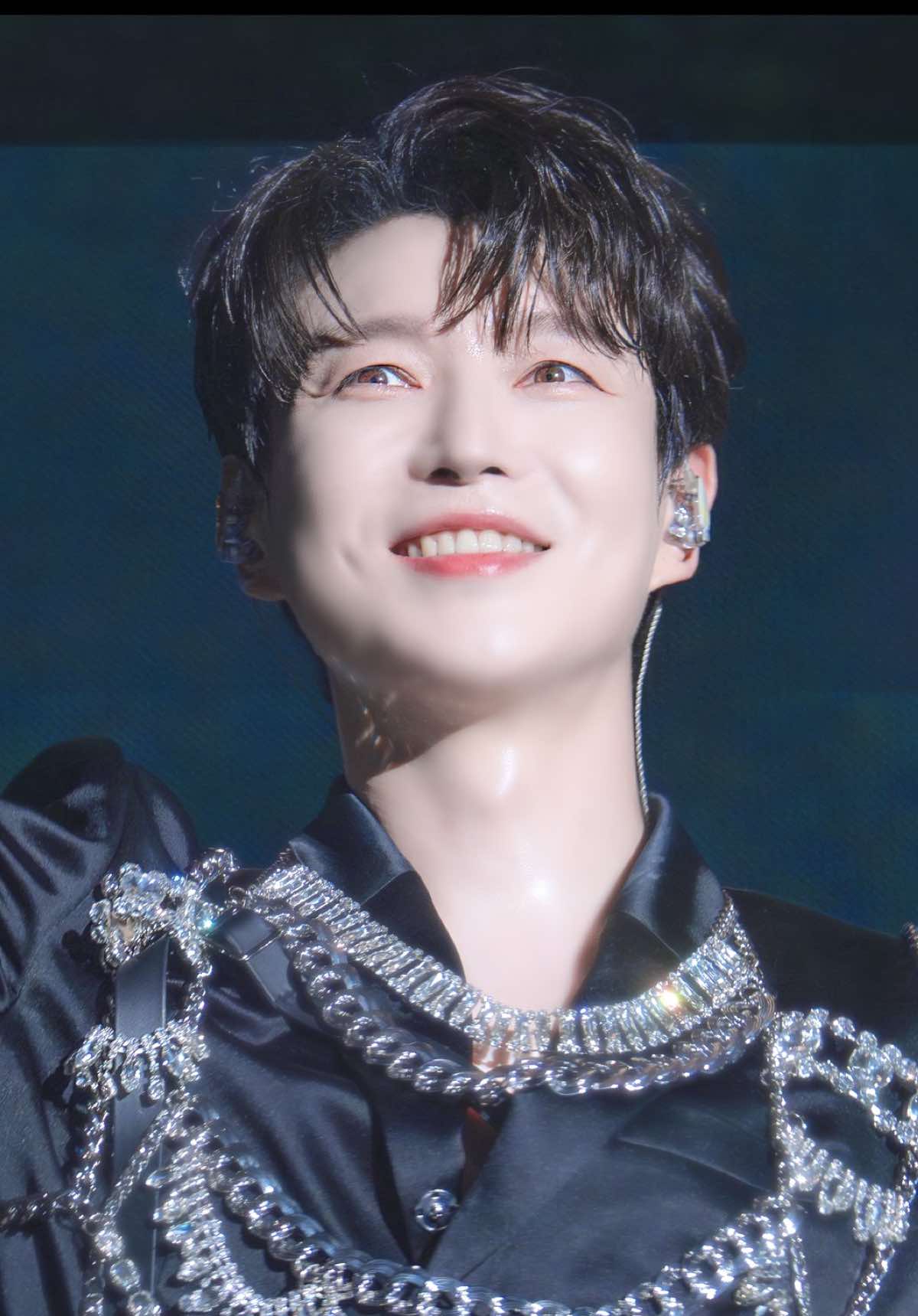 🇪🇸Si te pido un beso ven dámelo💋2025.8.9 Forestella The Wave Concert Busan Saturday Day1 🌊  #badromance #KangHyungho #KOWOORIM #Forestella #ladygaga