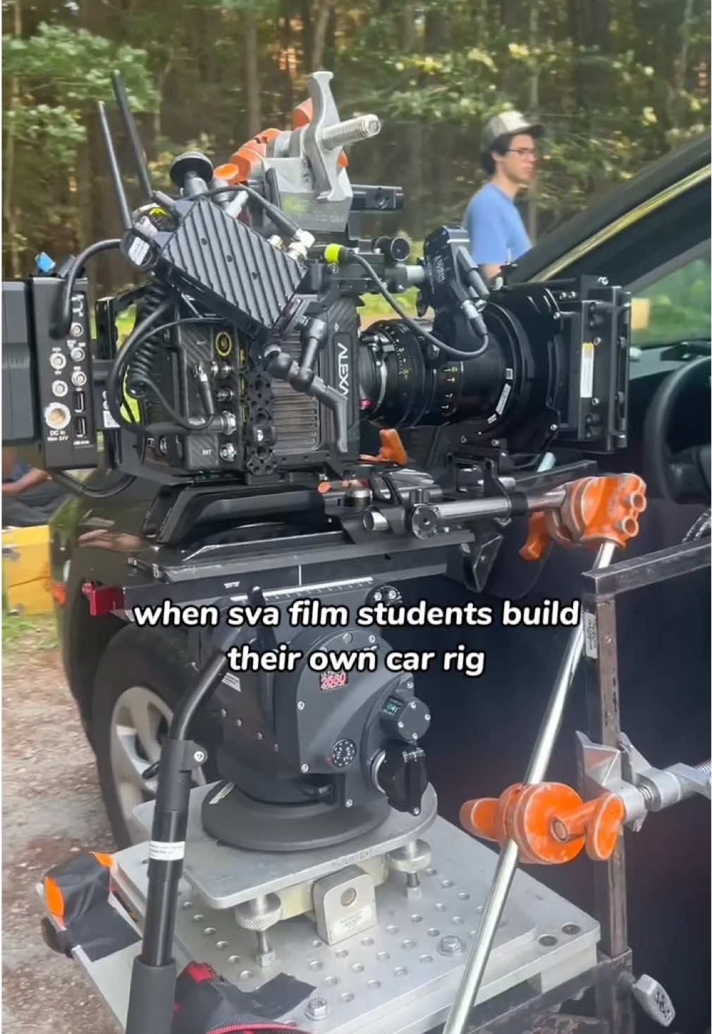 Creative art students come up with creative solutions, what can we say? (Footage credit to BFA Film student Matt Haller) #filmstudent #filmmajor #artstudent #filmset #schoolofvisualarts