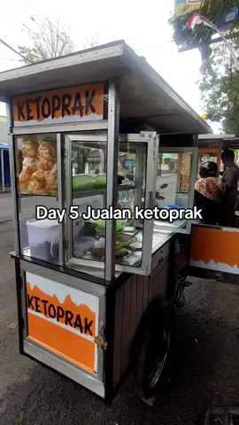 Day 5 jualan ketoprak  #kuliner  #ketoprak  #purbalingga  #indonesia 