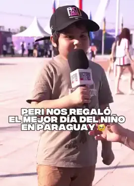 En el marco de los Juegos Panamericanos Junior Asunción 2025, una página mexicana entrevistó a un niño paraguayo que rápidamente se ganó el corazón de todos. Con una ternura desbordante, el pequeño recordó a su abuela Reina y se animó a cantar una canción que ella le enseñó. El momento, sencillo pero lleno de emoción, se volvió viral en redes sociales. La naturalidad del niño dejó una escena entrañable que destacó en medio de la fiesta deportiva.#ÚH#paratiiiiiiiiiiiiiiiiiiiiiiiiiiiiiii #paraguayoporelmundo🇵🇾🇪🇦 