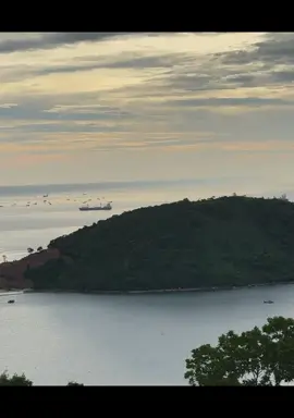 Nếu sợ chiều mưa mình có thể đi sáng sớm ạ! Bình minh view triệu đô luôn là đẹp nhất ạ ❤️❤️❤️#xuhuong #viral #dexuat #doicuudanang #doicuuhaivan 