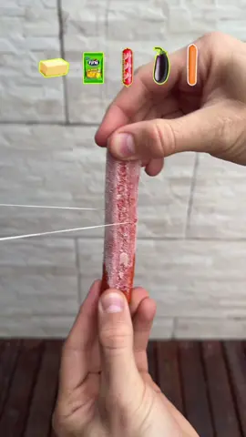 O que um fio dental corta?! #experimento #fini #salsicha #manteiga #mortadela 