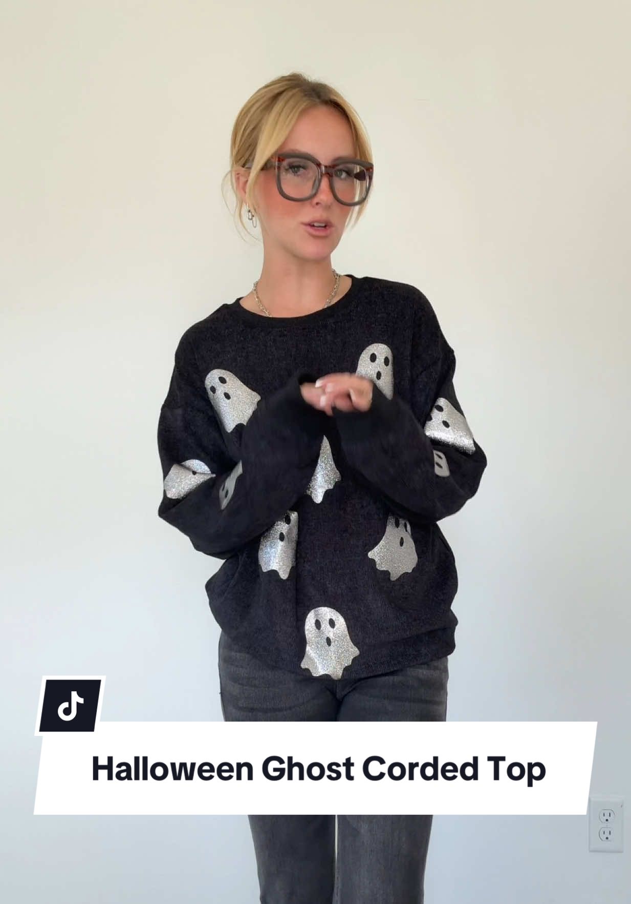 SO CUTE! #fashionfinds #ghostprint #halloweenfashion #spookyseason #tiktokshopcreatorpicks 