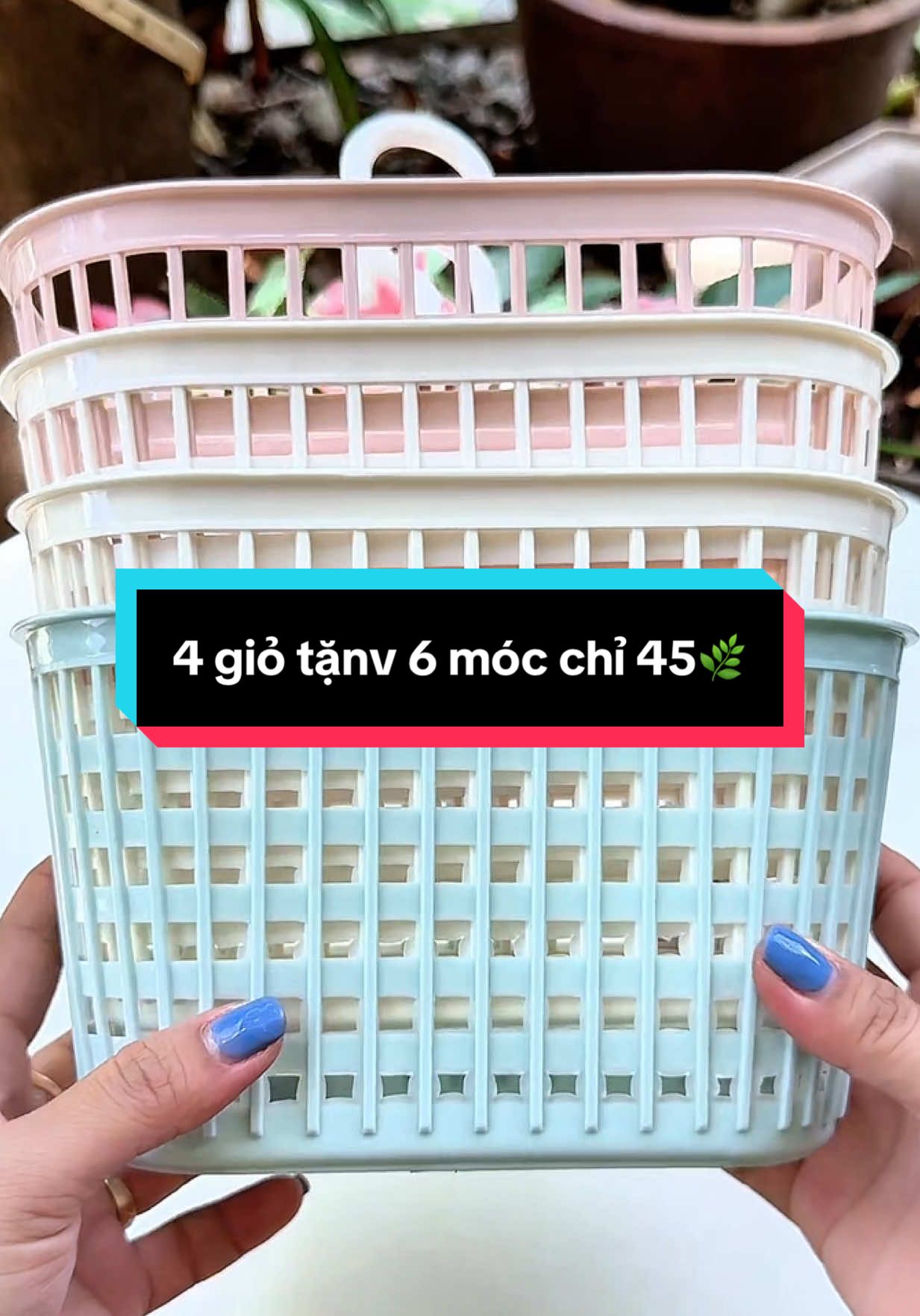 4 cái giỏ treo tặng 5 móc treo hàng Việt Nhật an toàn chắc chắn #giotreo #giadungnhabep #giadung #giotreohanhtoi #giadungzyhome  