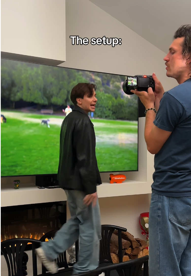 Filming in front of a TV screen...📺  The Setup VS The Shot