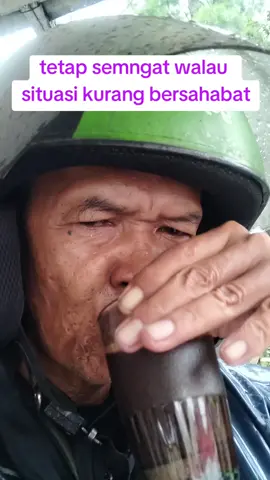 bogor pagi ini diguyur hujan tetap semangat para pejuang keluarga  #ojol #drivergojek #semangatberjuang #pejuangkeluarga 