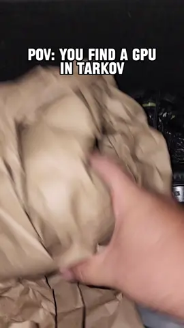 You know where it goes...😉 #tarkov #tarkovmemes #tarkovclips #funnyskit #streamer 