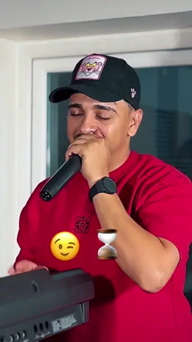 Un avant-goût de la prochaine Chanson de Cheb Zaki… 🎬 Clip officiel très bientôt sur YouTube (AVM Édition) 🔔 Restez connectés, ça arrive ! #ChebZaki #Extrait #AVMEdition