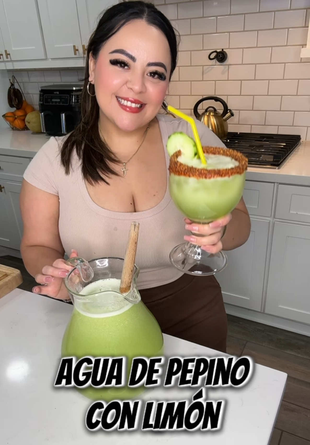 Esta es la bebida perfecta para este verano!! Agua fresca de pepino con limón 🥒🍋‍🟩😍 • • #fypシ゚viral #dianiskitchen #recetasfaciles #foodvlog #foryoupage 