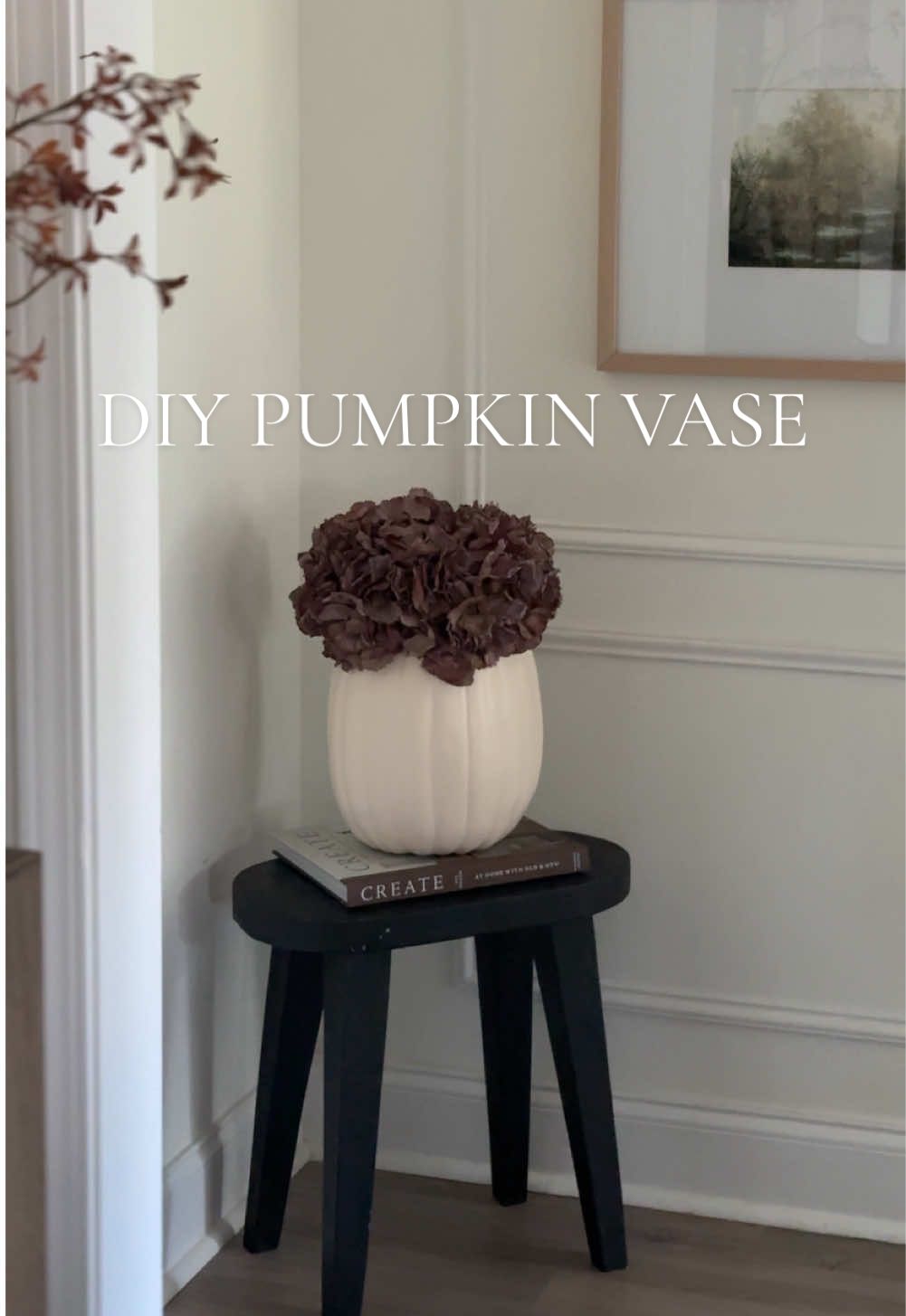 Confession- I’ve NEVER liked carving pumpkins. Too goopy for me 🫠 Did you know you most craft stores sell carvable foam pumpkins?! 🎃 I got both the pumpkin & hydrangea stems from hobby lobby. Here’s how I made it: 🧡 use a cup to trace a circle around the stem 🧡 use a knife to cut the top off 🧡 arrange your stems and enjoy your new pumpkin vase! Make sure to save this video for your next easy fall craft idea 🤎🍂🍁 #fallcraft #DIY #pumpkinvase #fallinspo #fallstyling2025 