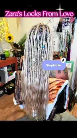 For the beautiful Stephanie we had a full loc reconstruction with new extensions added. Stephanie had very mature locs that a beautiful and full of texture but they had suffered from years of lightening which left weak spots, thinning, some discoloration and uneven sizing. So I rebuilt strength throughout her locs, added thickness when needed, extended length, added some lux waves and evened out color! And gave her the crown she deserved!! 👑 🙌🏻✨ 