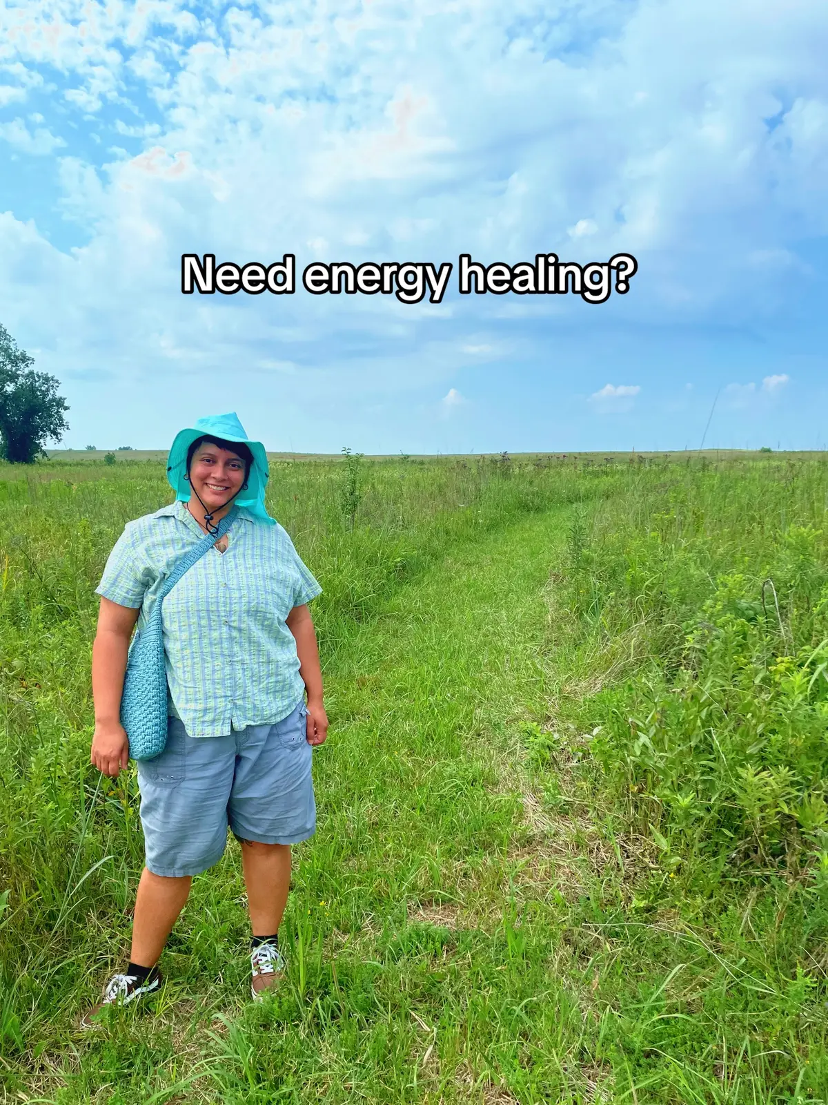 I’m back from my beautiful vacation and feeling very excited to share more supportive practices with you. Being in new spaces really recharges me. ⚡️So does energy healing!  There’s so much going on in the world that can affect us and drain us. We need supportive practices now more than ever. Not to pacify us so that we numb and not do anything! But to help create a pause within us to assess what we need and how we can take action.  We are energy. Everything around us is energy. Come practice harnessing healing energy from sources of power and love like yourself, universe, ancestors, nature, or any other sources that you believe in. ❤️‍🔥✨ Join us tomorrow through Virtual Support Space (Patreon). 2PM-3PM PT. 🩵 #energyhealing #queer #bipoc #mariposxhealing #meditation 